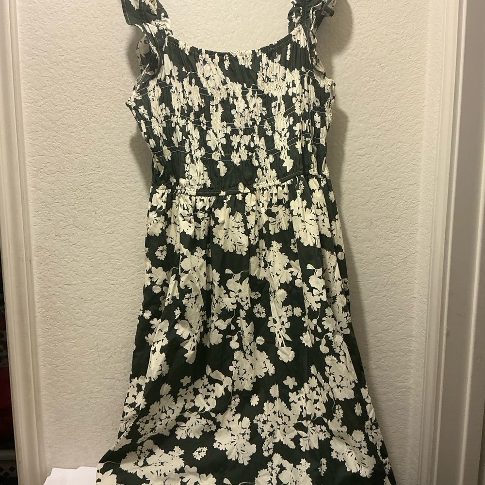Francesca’s Marcia Floral Ruffle Strap Midi Dress Size L - Picture 5 of 10
